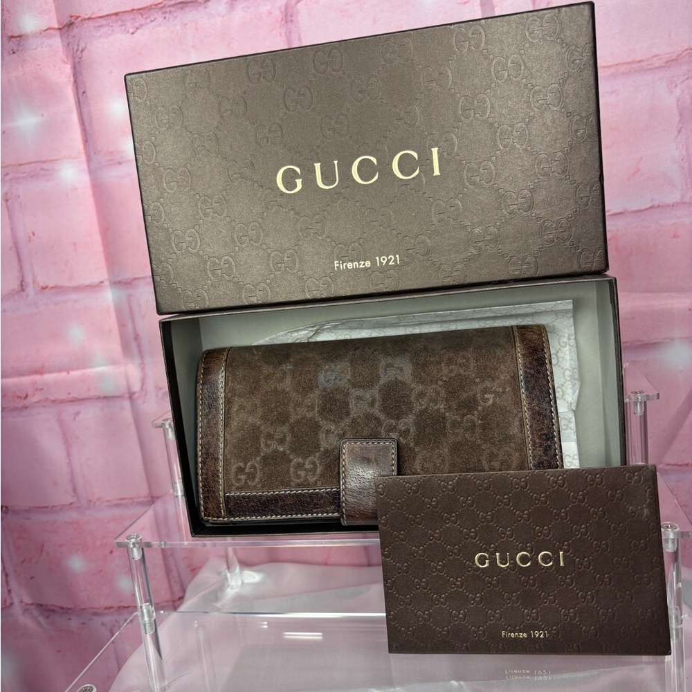 Authentic Gucci Brown Wallet with Box.